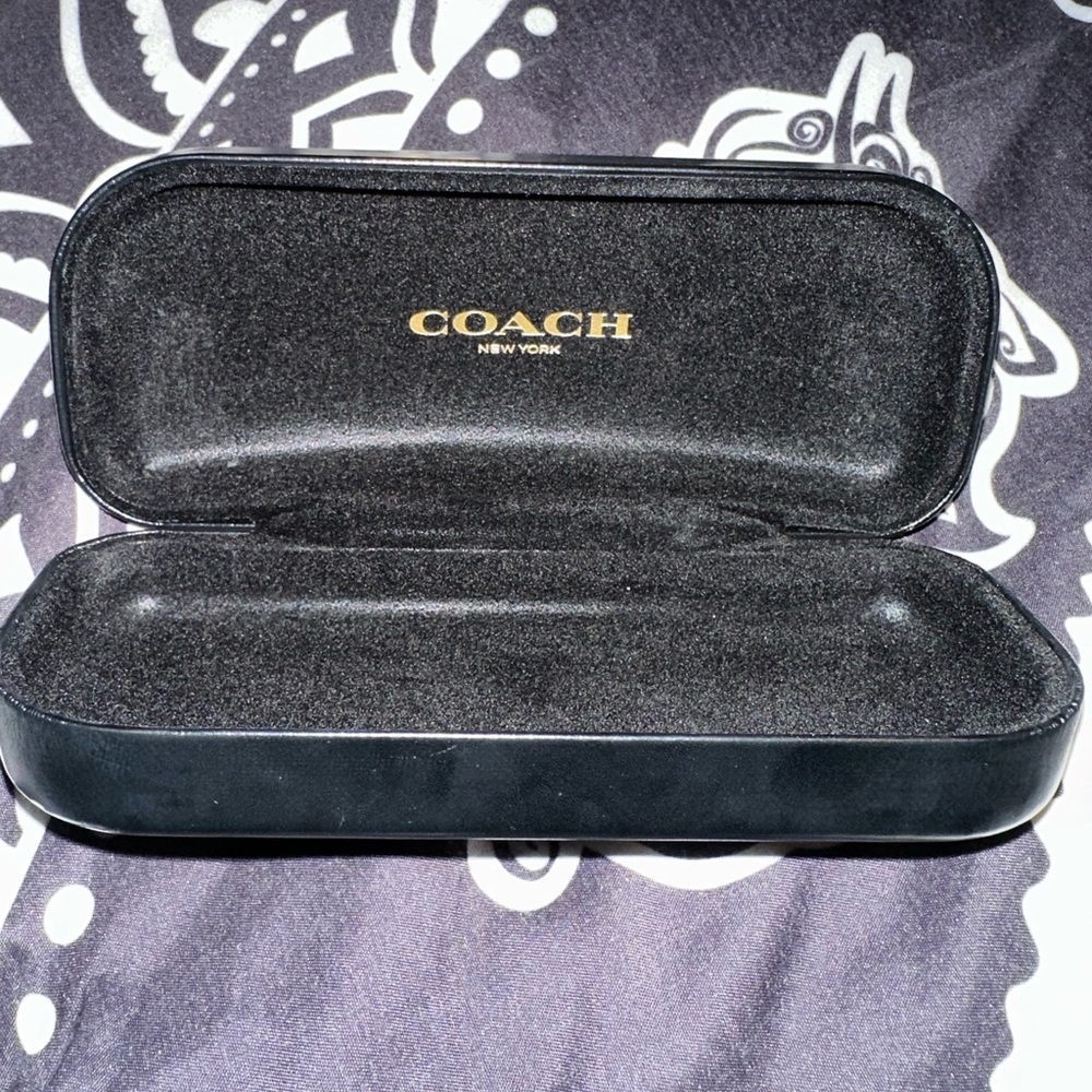 COACH glasses case - Picture 2 of 2